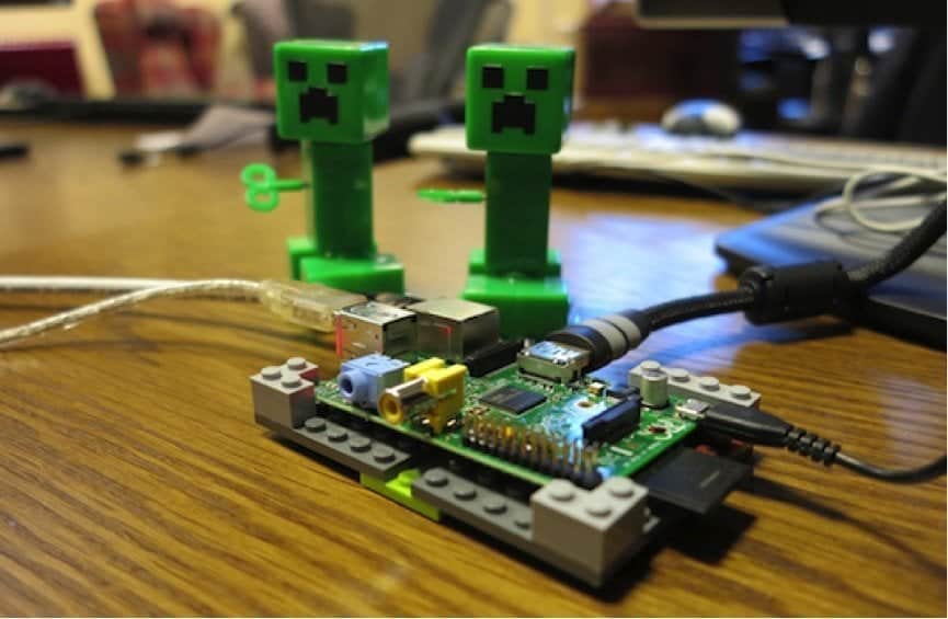 Paštaisīts Minecraft spēļu serveris no Raspberry Pi